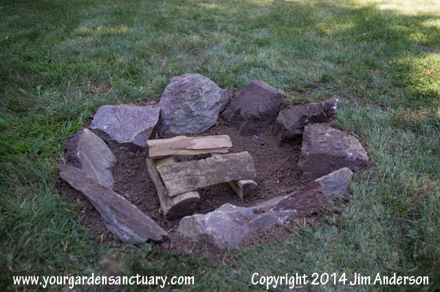 Easy Fire Pit From Some Stones, How Do You Use A Fire Pit Without Killing Grass