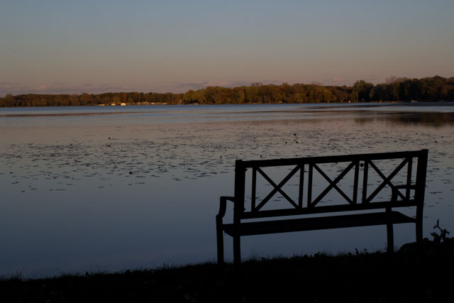 Picture-of-bench-by-lake